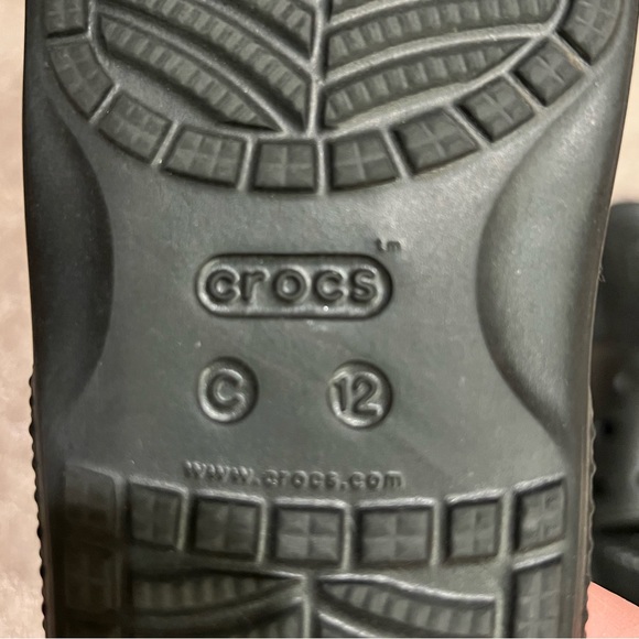 Crocs Kids Black Slides - Picture 2 of 2